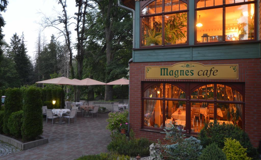 Hotel Magnes ชกลาร์สกา ปอเรมบา ภายนอก รูปภาพ