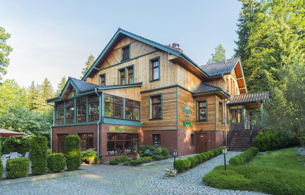 Hotel Magnes ชกลาร์สกา ปอเรมบา ภายนอก รูปภาพ