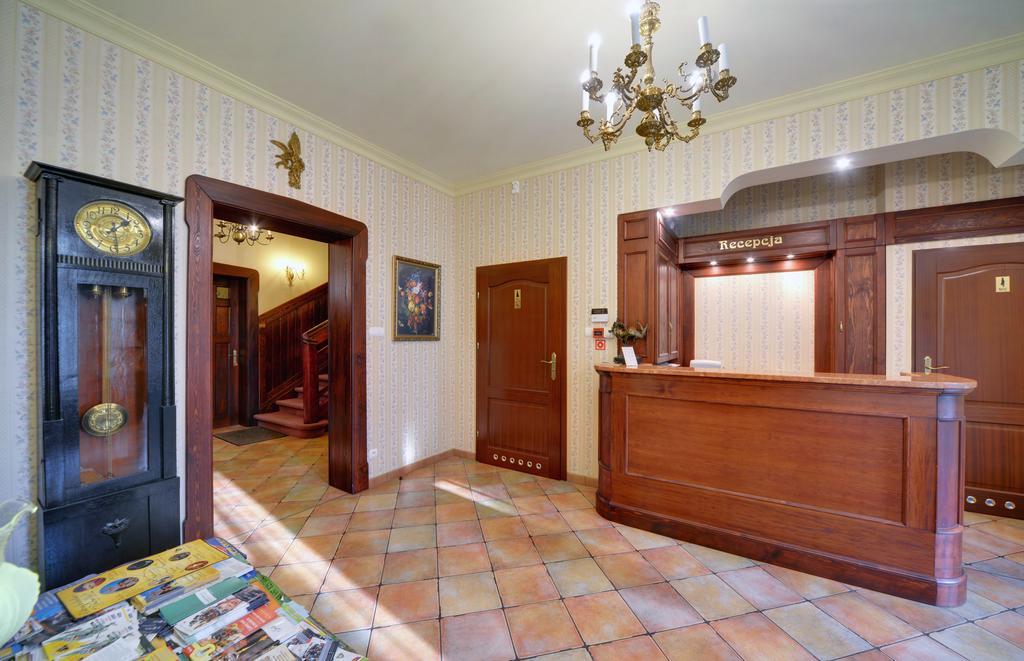 Hotel Magnes ชกลาร์สกา ปอเรมบา ภายนอก รูปภาพ