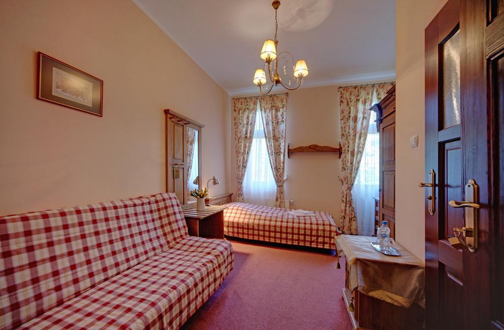 Hotel Magnes ชกลาร์สกา ปอเรมบา ภายนอก รูปภาพ