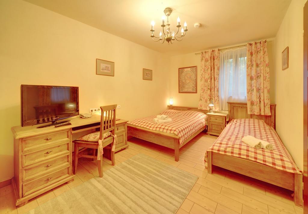 Hotel Magnes ชกลาร์สกา ปอเรมบา ภายนอก รูปภาพ