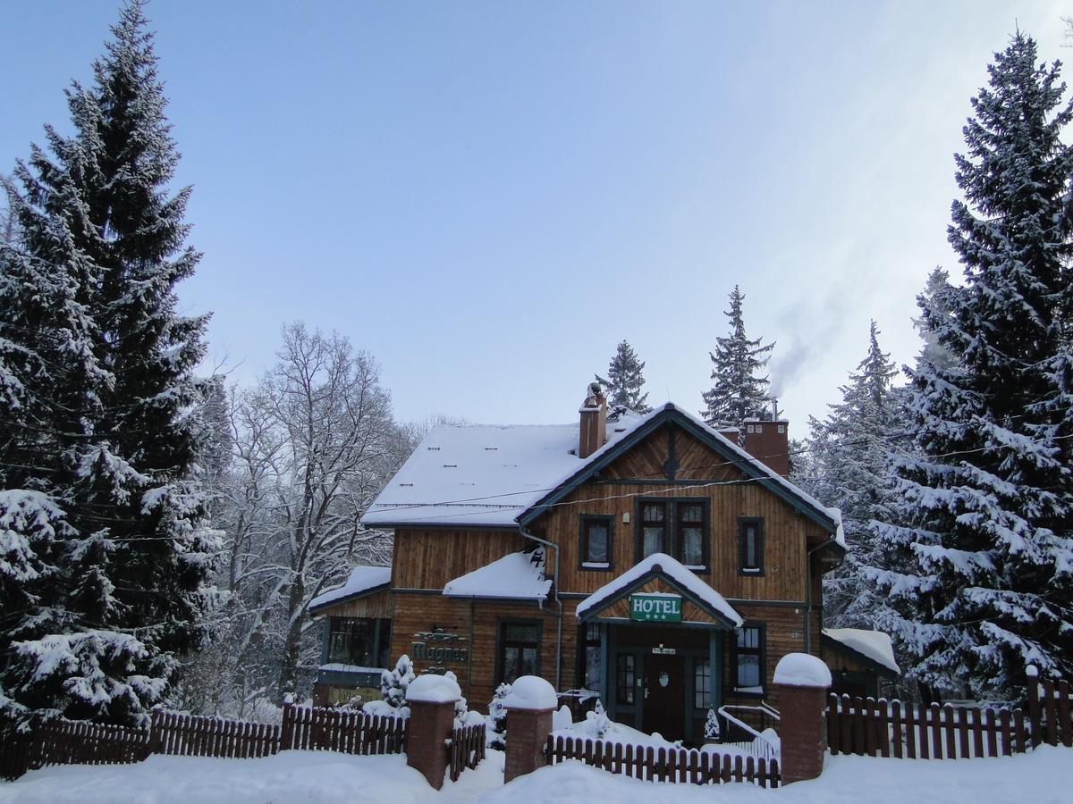 Hotel Magnes ชกลาร์สกา ปอเรมบา ภายนอก รูปภาพ